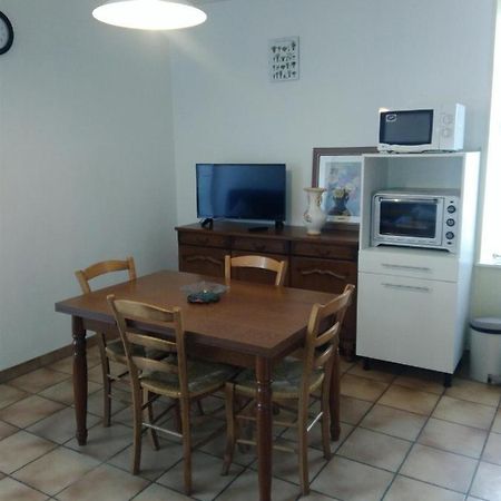 Gite Communal 149 Sainpuits Bagian luar foto