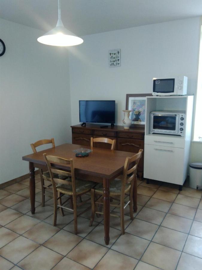 Gite Communal 149 Sainpuits Bagian luar foto